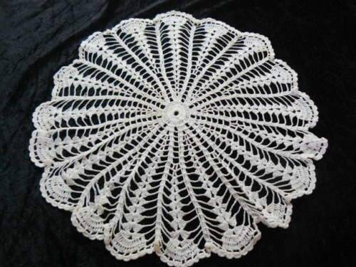 STUNNING HAND CROCHETED35 CM DOILLIE