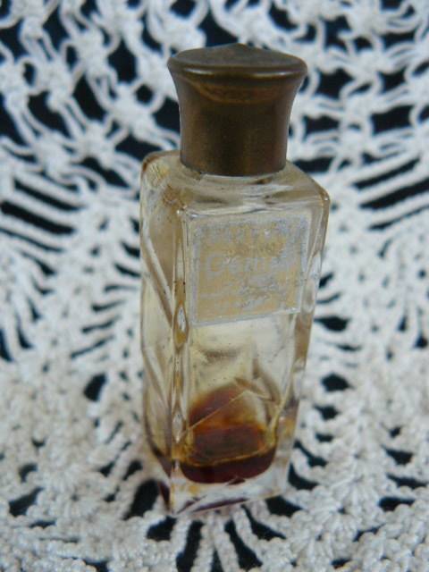 VINTAGE REFILLABLE GLASS MINIATURE PERFUME BOTTLE