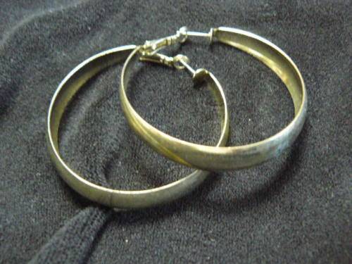 LARGE HOOP GOLD TONED EARRINGS