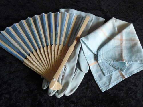 VINTAGE GLOVES, HANKIE AND VAN