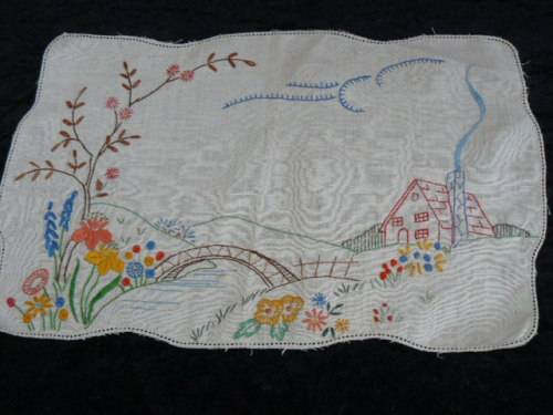 COTTON EMBROIDERY TRAY CLOTH WITH FREE GIFT