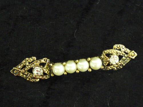 VINTAGE LIKE BROOCH