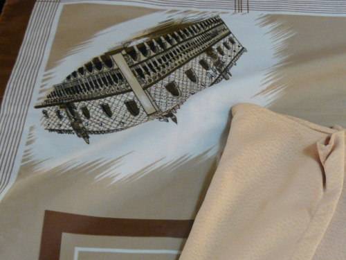 SCARVE ITALY AND GLOVES