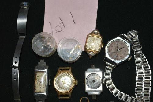 Lot 1 ladies vintage watches for spares
