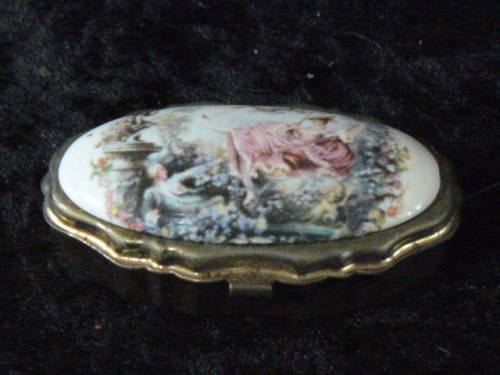 ROMANTIC SCENCE POCKET ASH TRAY