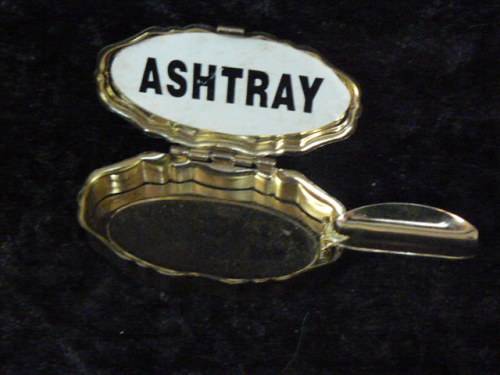 ROMANTIC SCENCE POCKET ASH TRAY