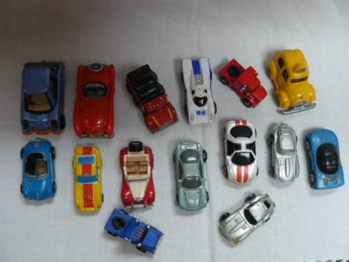 MINIATURE CARS METAL AND PLASTIC LOT