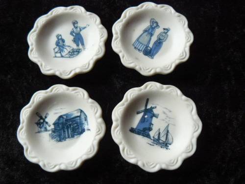 DELFT WARE GENUINE PORCELAIN MINIATURE COLLCTBLE PLATES