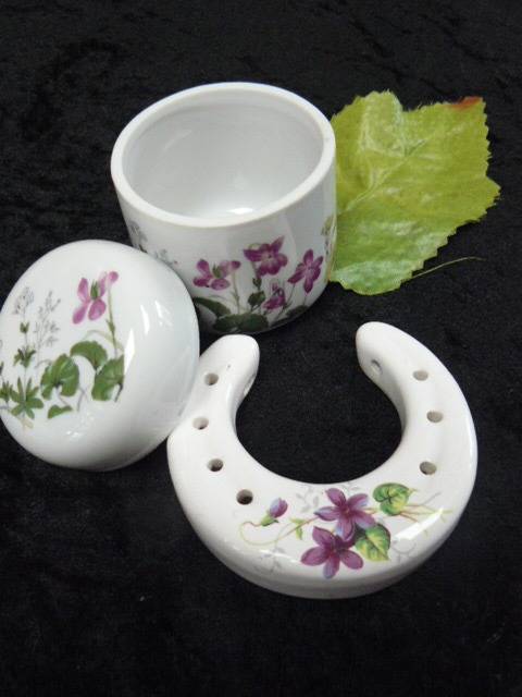 JAR PORCELAIN AND POT PORRIE HOLDER