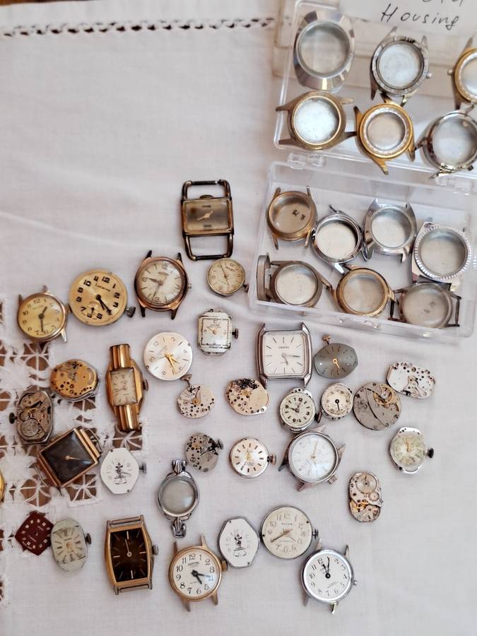 Lot 17 various ladies watches movement and housings