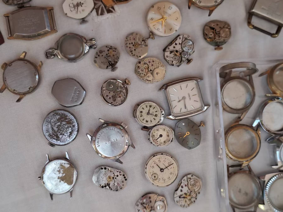 Lot 17 various ladies watches movement and housings