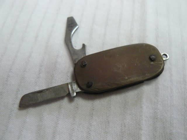 MINIATURE POCKET KNIFE