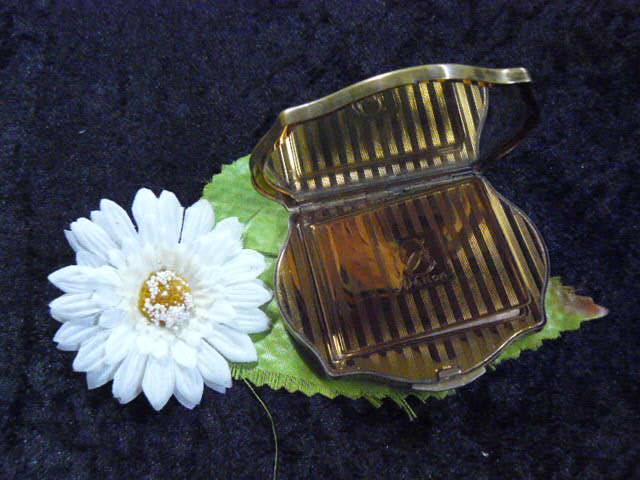VINTAGE POWDER COMPACT STRATTON ENGLAND