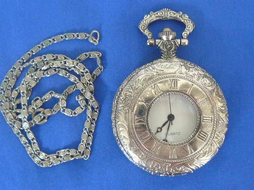QUARTZ POCKET WATCH AND CHAIN