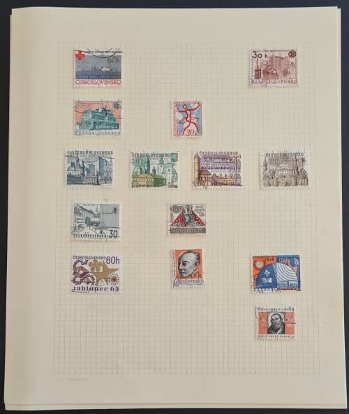 Czechoslovakia - Small collection on 9 pages + singles