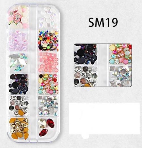 NAIL ART ACCESSORIES