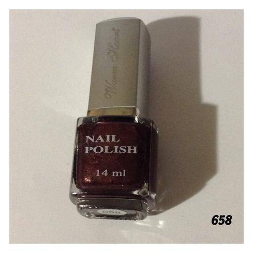 NAIL POLISH