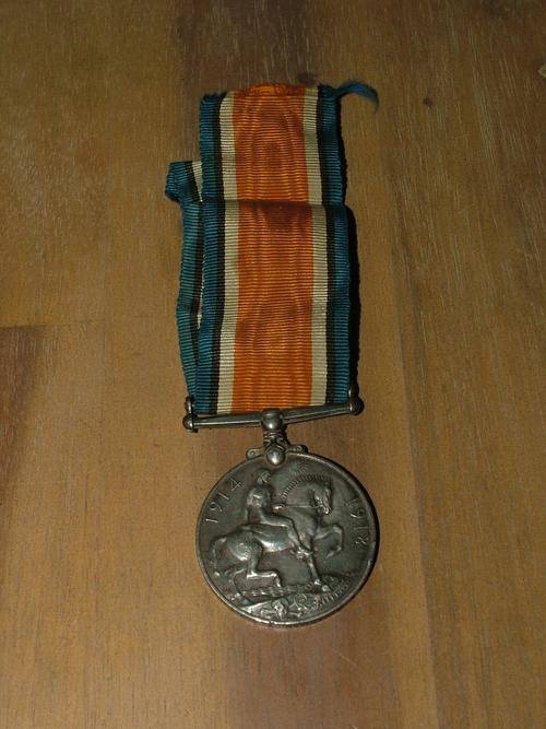 *** WW1 FULL SIZE MEDAL *** START AT CRAZY R1