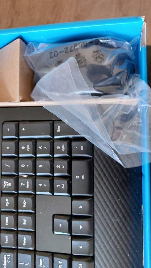 Microsoft Wireless Desktop 2000 - Keyboard & Mouse