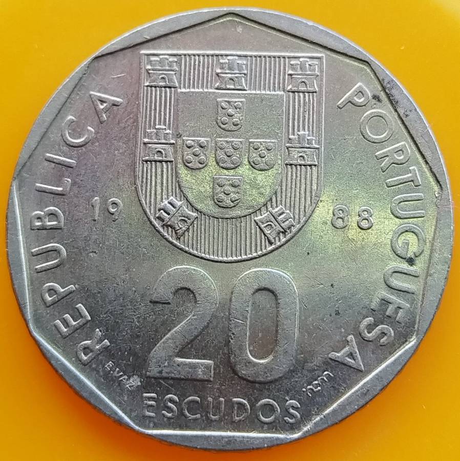 1988       20 Escudos   Coin       Portugal        SUN13933~