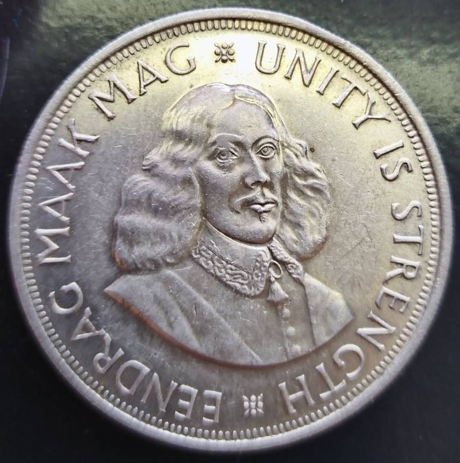 1962   50c   Coin      (SILVER)   Scarce      SUN14229