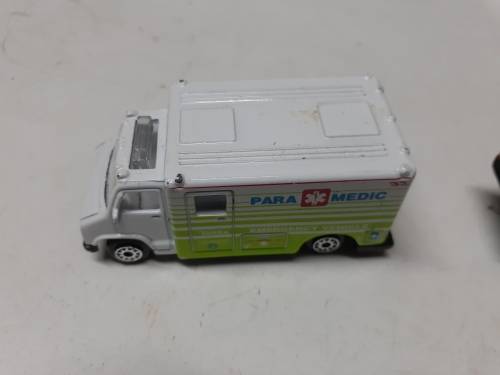 Maisto Die cast metal/plastic vehicles