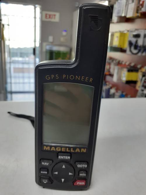 Magellan GPS Pioneer satelite navigator