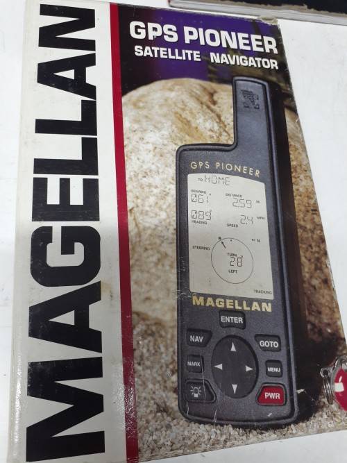 Magellan GPS Pioneer satelite navigator