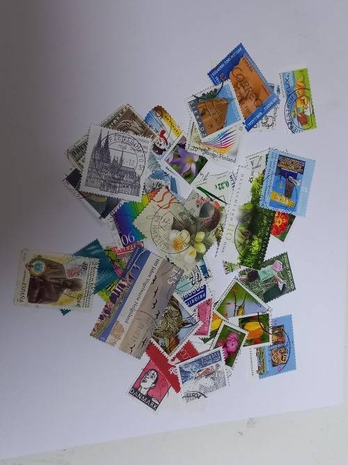 Bulk lot assorted stamps