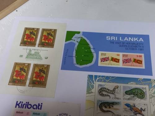 Bulk lot assorted stamps