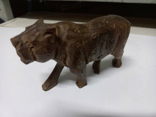 Assorted wood carvings ( Lot of 20 )