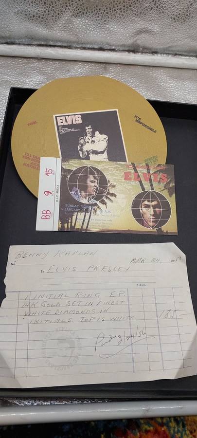 Elvis Presley mega collectors bundle
