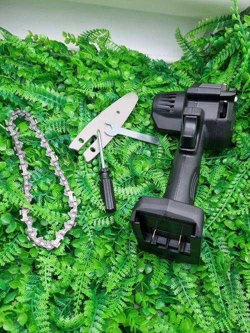 Mini electric chainsaw 24v