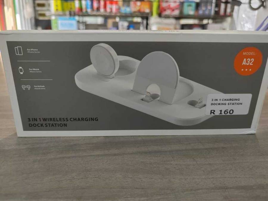 3 IN ONE CHARGING DOCKING STATIONS