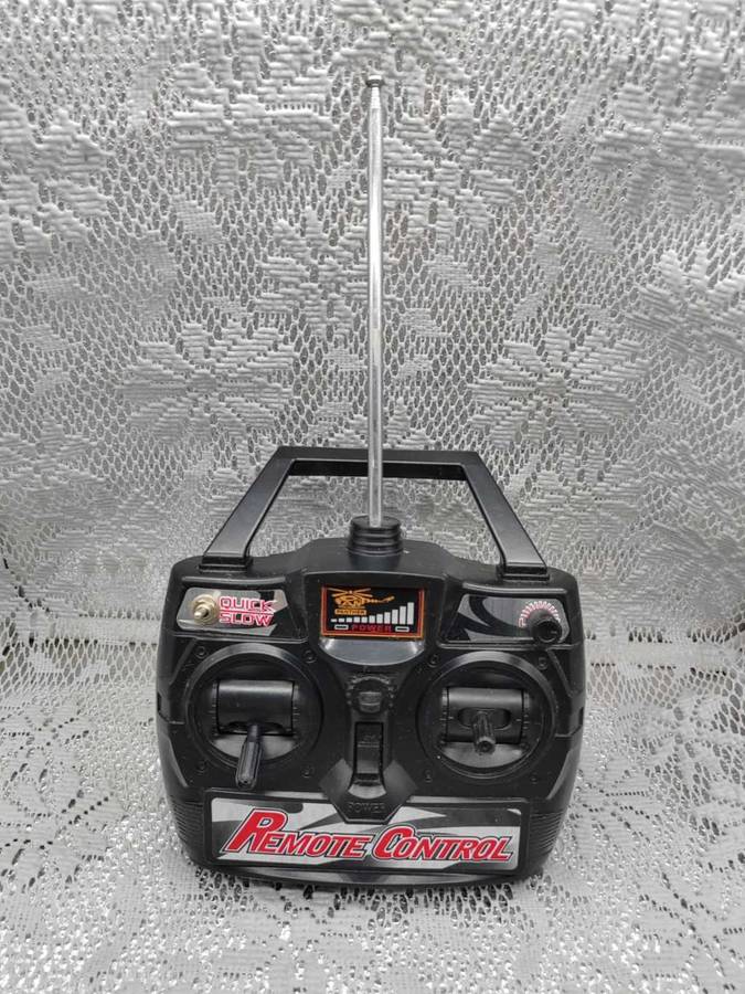 LOT ON AUCTION---AIRPLANES , CONTROLLERS, Helicopters ---GREAT BUY