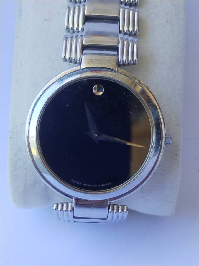 ELEGANT LADIES MOVADO WATCH
