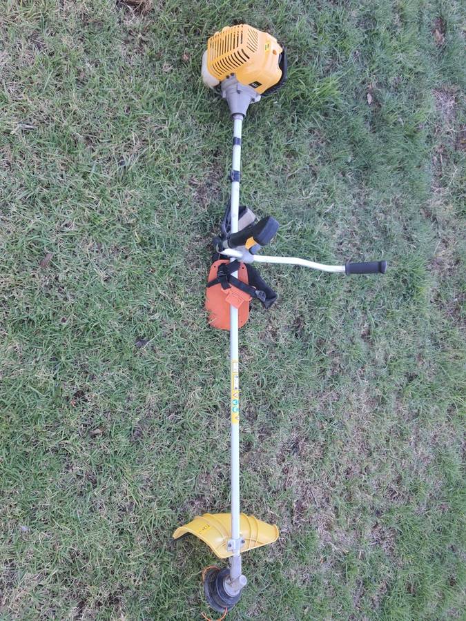 HOFFMANN PNBC520-3 BUSH TRIMMER UP FOR GRABS (SECONDHAND) (NEW ONE COST R36 500.00 RETAIL)