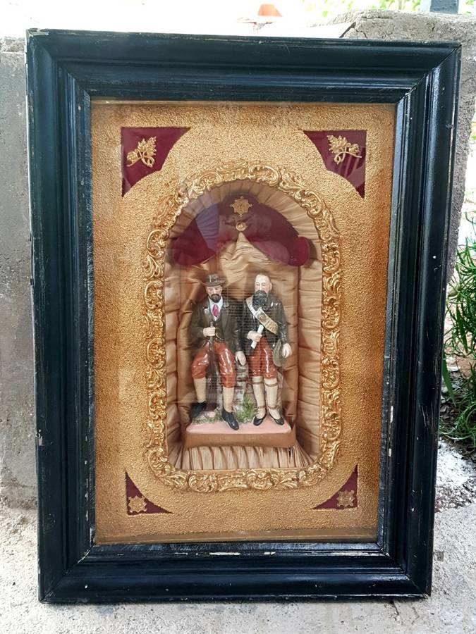 ANTIQUE WEEK #1 ANGLO BOER WAR - 3D Figurine Framed Musicbox - Genls de la Rey and botha