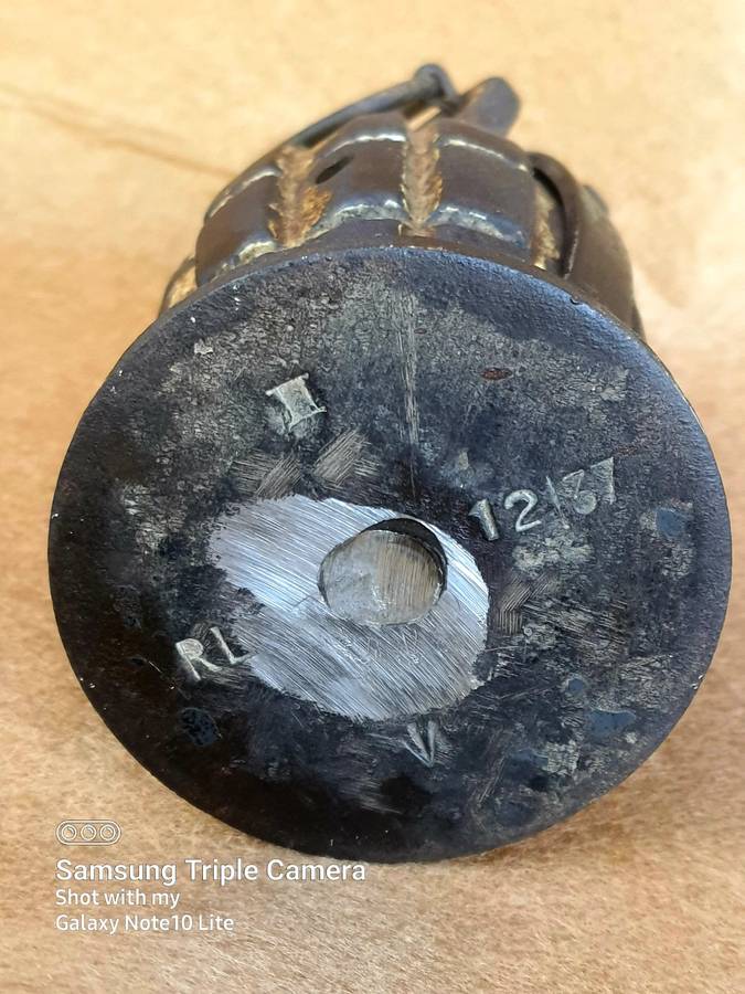 #7 - WORLD WAR 1 NO.36 MK.1 GRENADE MARKED TO BASE PLUG WITH SAFETY PIN AND STRIKER LEVER 10 CM HIGH