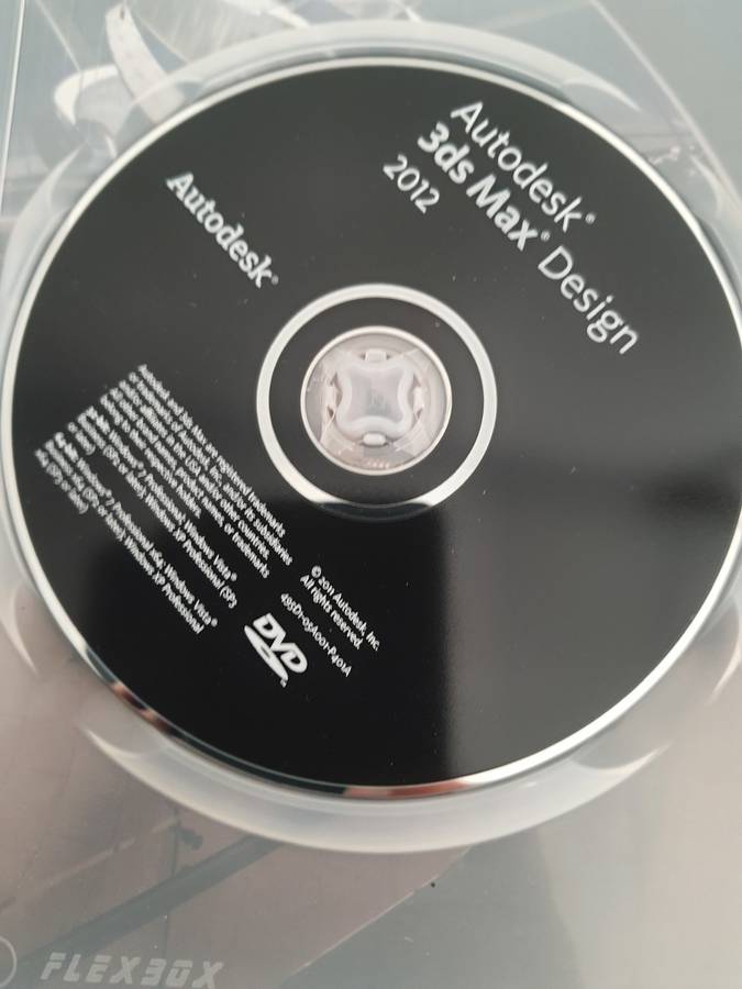 #32 - X5 AUTO CAD COMPUTERE CDS IN IMACULATE CONDITION WITH PRODUCT CODES