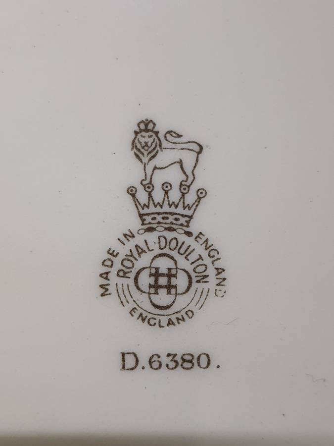 #2 ROYAL DOULTON - MADE IN ENGLAND CECIL JHON RODES AFRICA WALL MOUNT PLATE