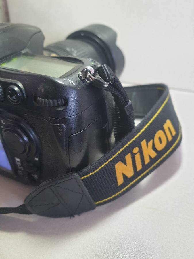 #16 Nikon D3000 with AF Lens Battery and Charger - comes with carry bag