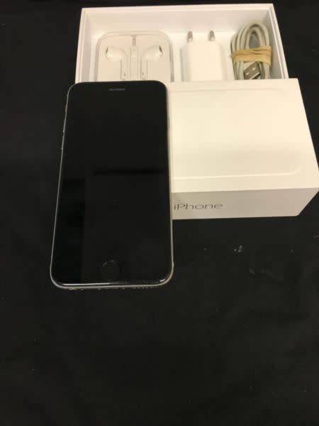 Apple iPhone 6 *URGENT SALE*