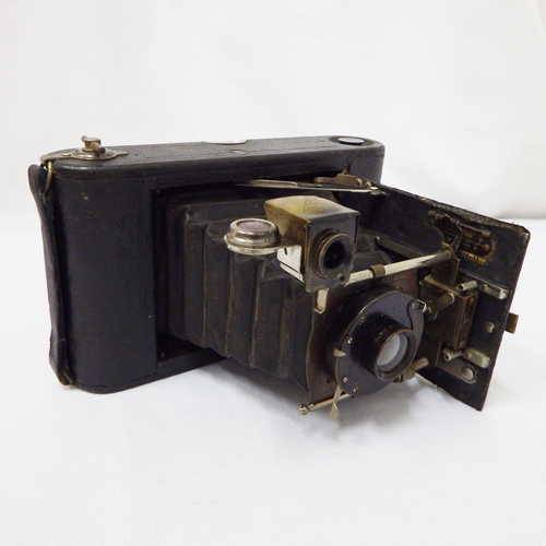 Vintage Kodak Eastman No. 3 Flush-back pocket folding camera (Does not click shut) - Not tested