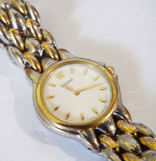 Pulsar quartz ladies fashion watch