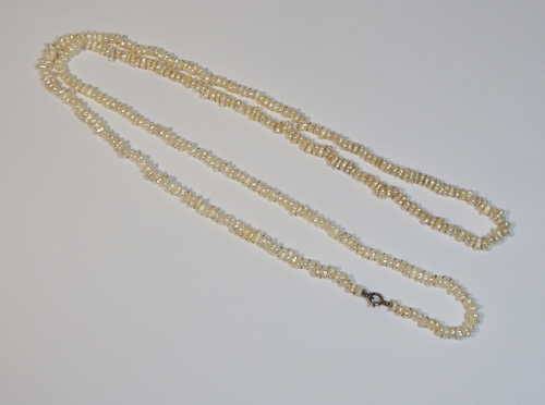 String of freshwater pearls necklace - 85 cm long