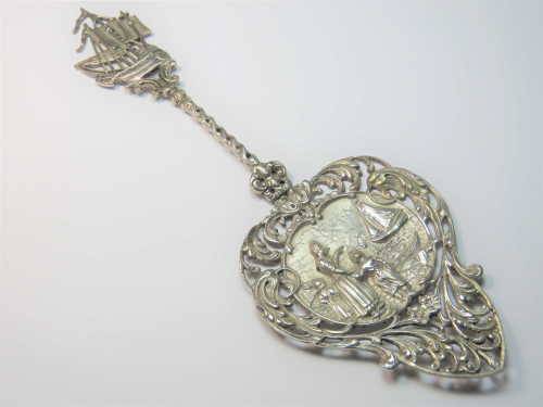 Herman Hooikaas Dutch silverplated cake lifter