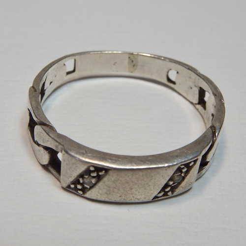 Sterling silver mens ring made from necklace links - Weighs 3.5 g - Size V/W