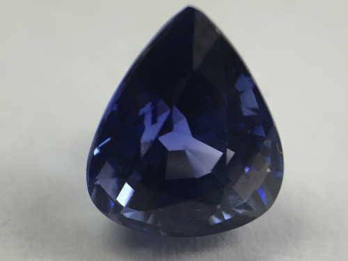 Synthetic Sapphire - Pear shape - Clear blue - 3,35 Carat - @ Crazy R1 Start