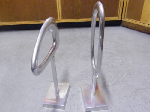 Modern art aluminium sculptures - Lot of 2 - 40cm and 45cm